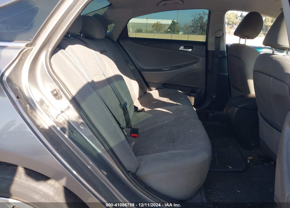 2013 HYUNDAI SONATA GLS VIN: 5NPEB4AC0DH530428