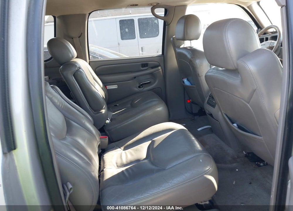 2006 GMC YUKON XL 1500 DENALI VIN: 1GKFK66U56J143907