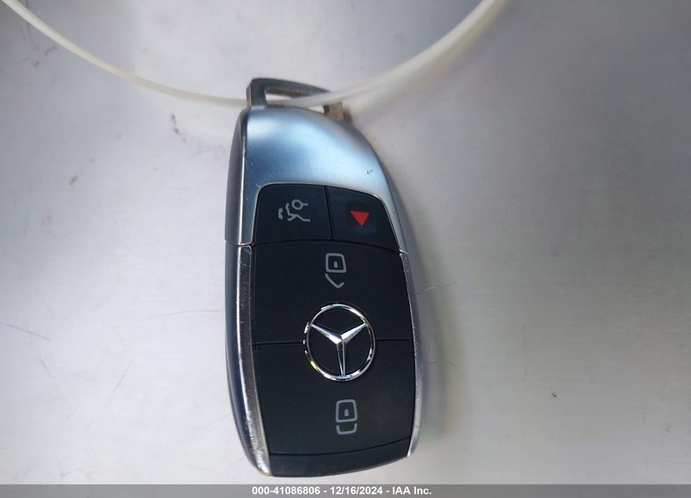 2021 MERCEDES-BENZ GLB 250 VIN: W1N4M4GB4MW083223