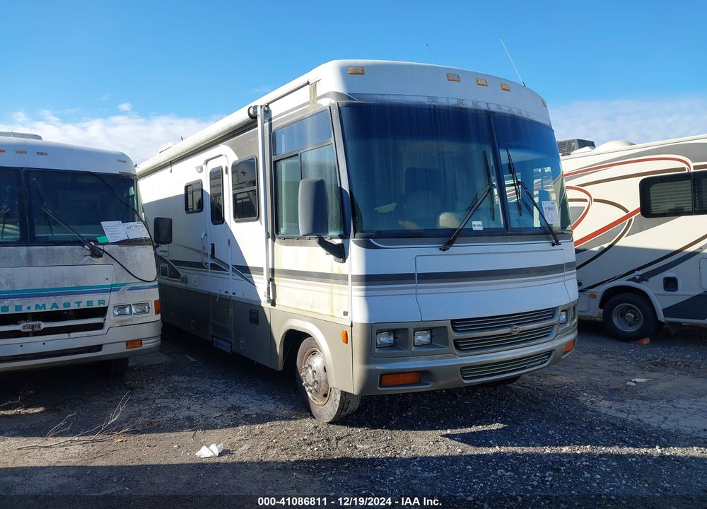 2001 FORD F550 SUPER DUTY STRIPPED CHASS VIN: 1FCNF53S310A04513