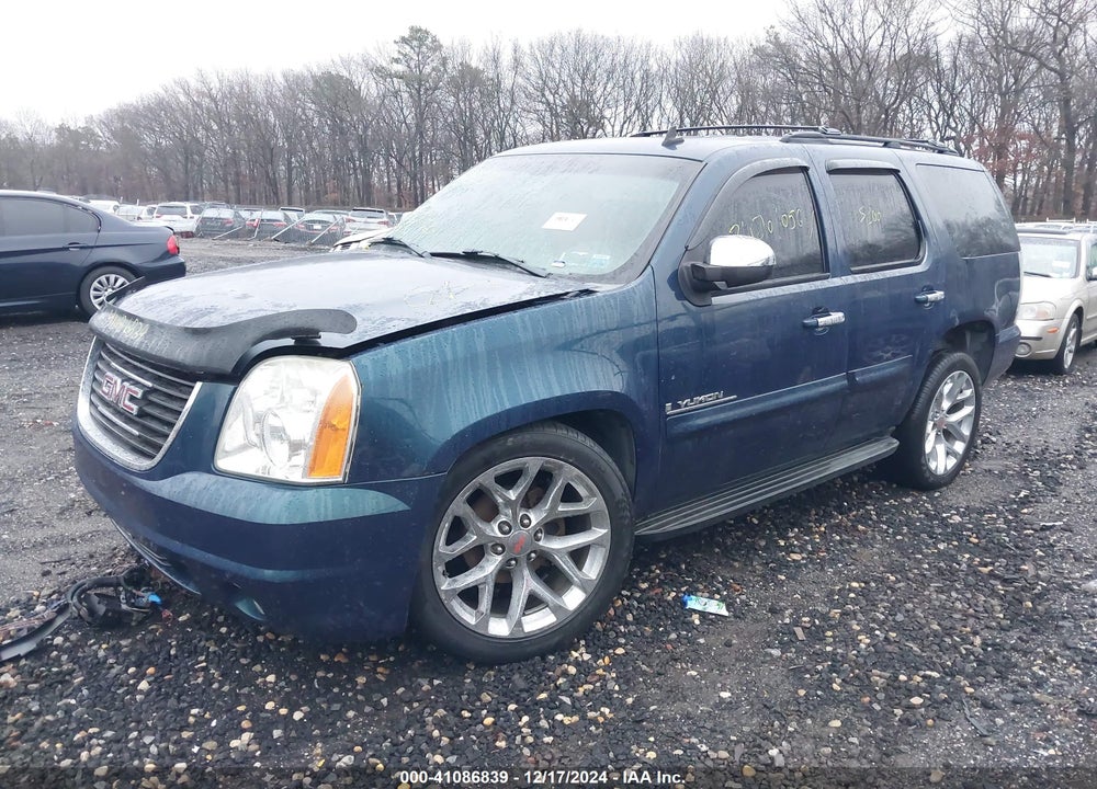2007 GMC YUKON SLE VIN: 1GKFK13097J145360