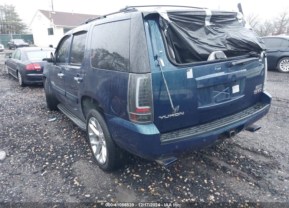 2007 GMC YUKON SLE VIN: 1GKFK13097J145360