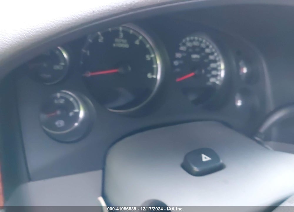 2007 GMC YUKON SLE VIN: 1GKFK13097J145360