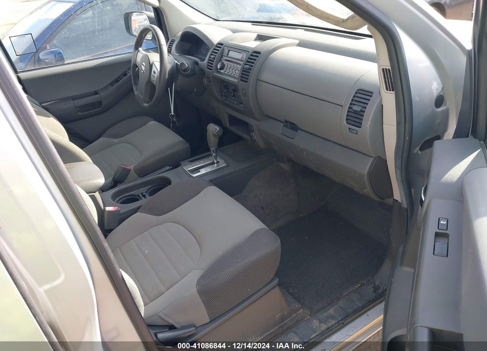 2005 NISSAN XTERRA S VIN: 5N1AN08U85C613028