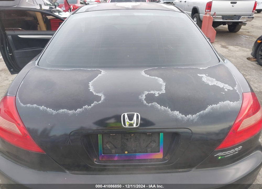 2004 HONDA ACCORD 2.4 LX VIN: 1HGCM72284A015579