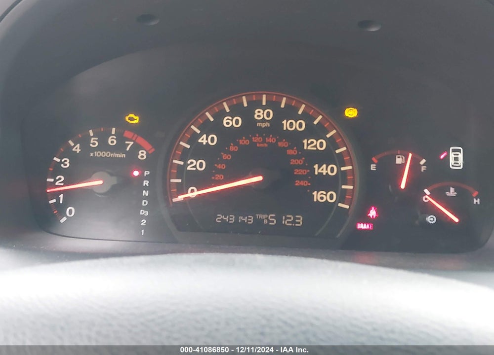 2004 HONDA ACCORD 2.4 LX VIN: 1HGCM72284A015579