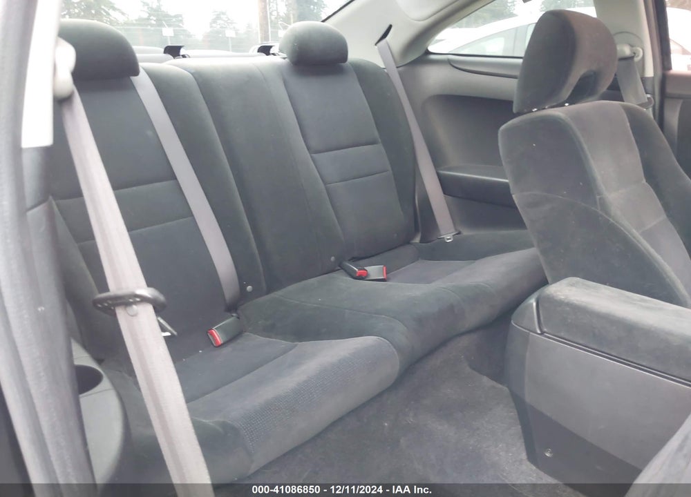 2004 HONDA ACCORD 2.4 LX VIN: 1HGCM72284A015579