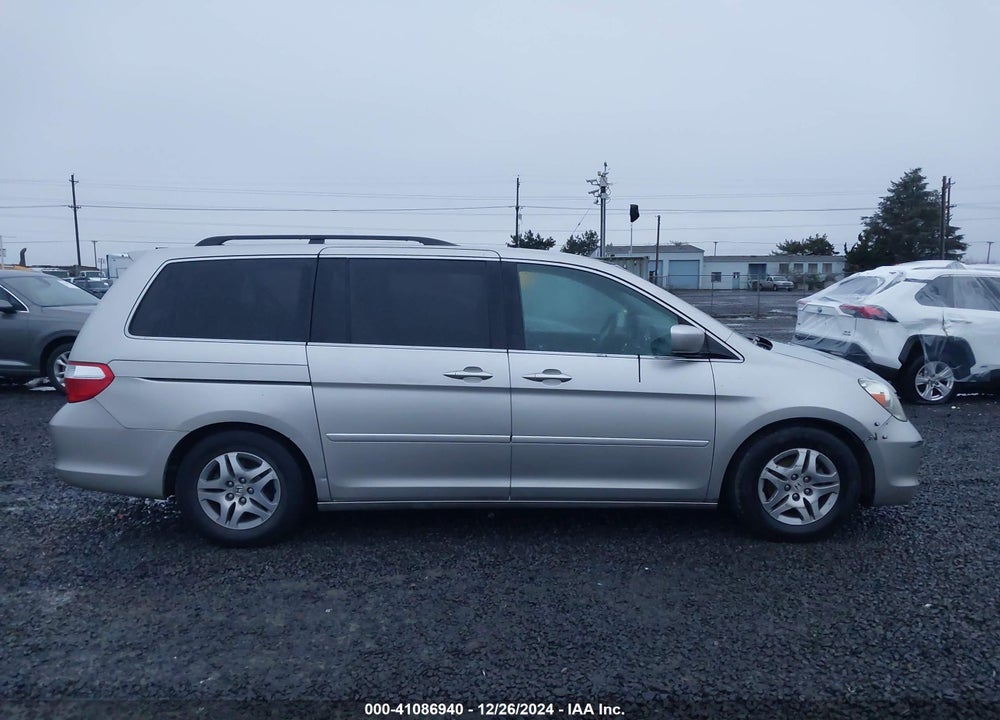 2005 HONDA ODYSSEY EX VIN: 5FNRL38435B002373
