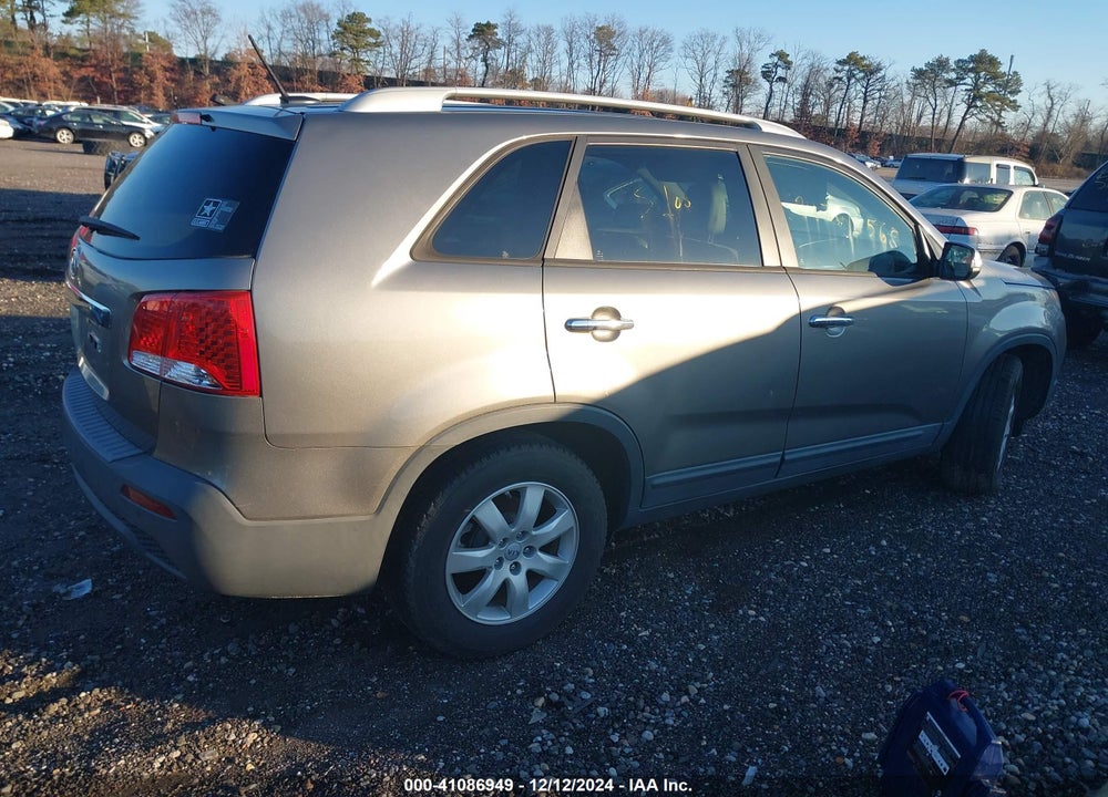 2012 KIA SORENTO LX VIN: 5XYKT3A63CG294142
