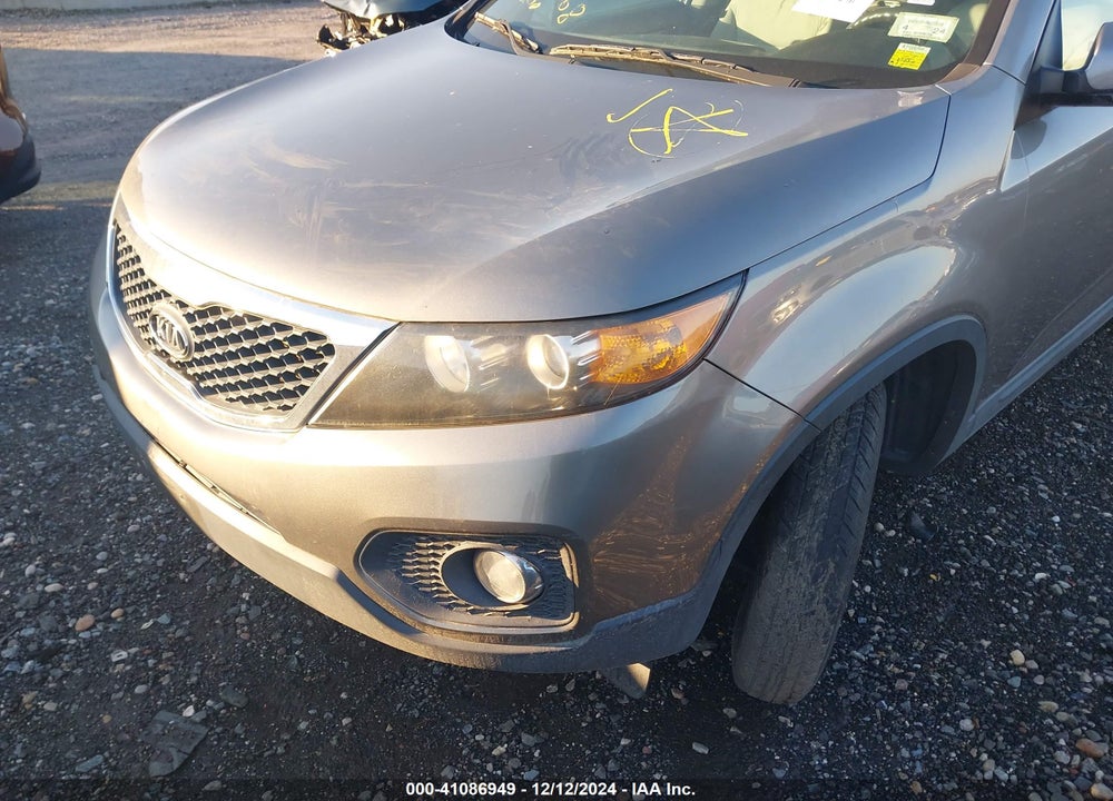 2012 KIA SORENTO LX VIN: 5XYKT3A63CG294142