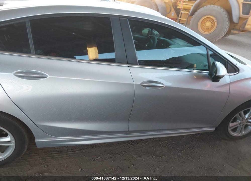2018 CHEVROLET CRUZE LT AUTO VIN: 1G1BE5SM5J7149075