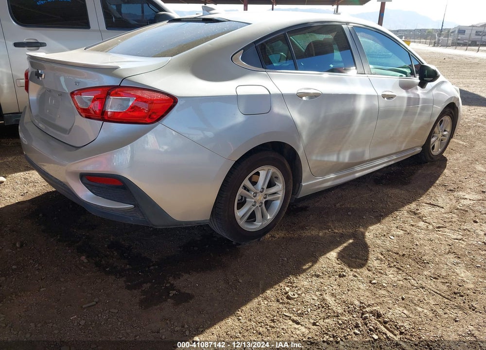 2018 CHEVROLET CRUZE LT AUTO VIN: 1G1BE5SM5J7149075