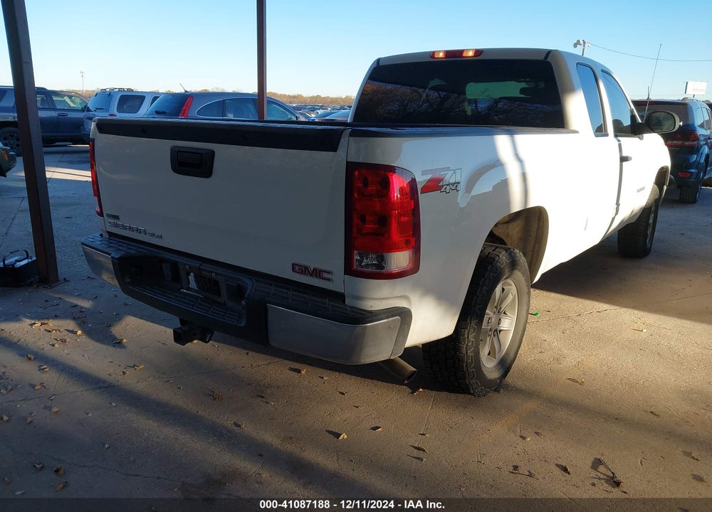 2011 GMC SIERRA 1500 SLE VIN: 1GTR2VE31BZ422617