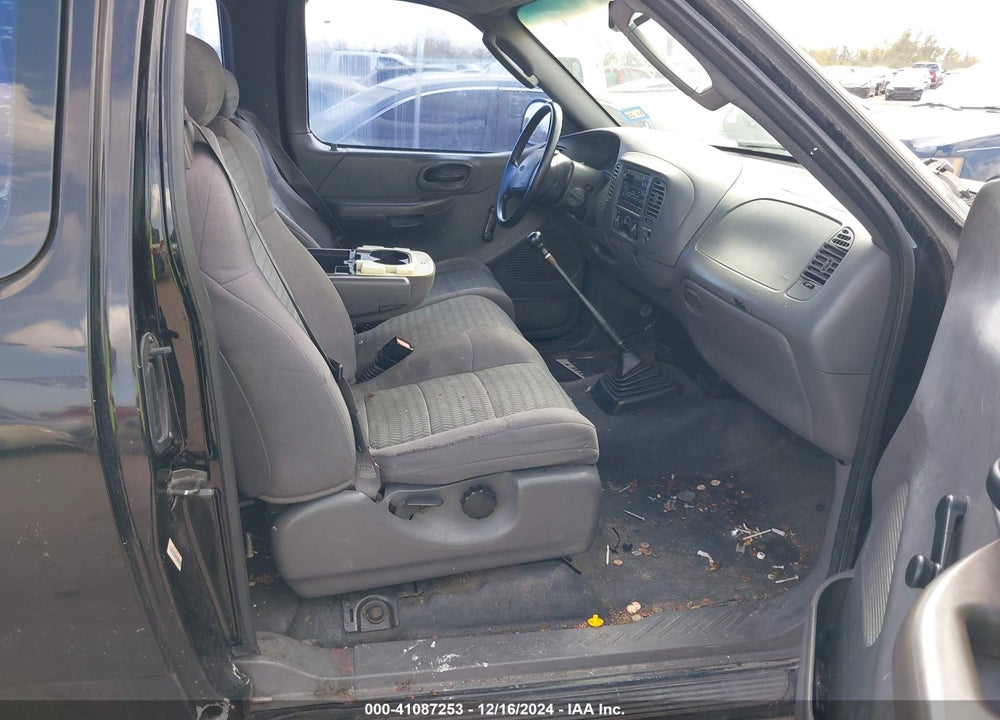 2002 FORD F-150 XL/XLT VIN: 1FTRX17242NB09289