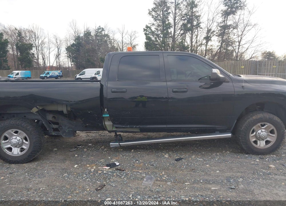 2016 RAM 2500 SLT VIN: 3C6TR5JT2GG166185