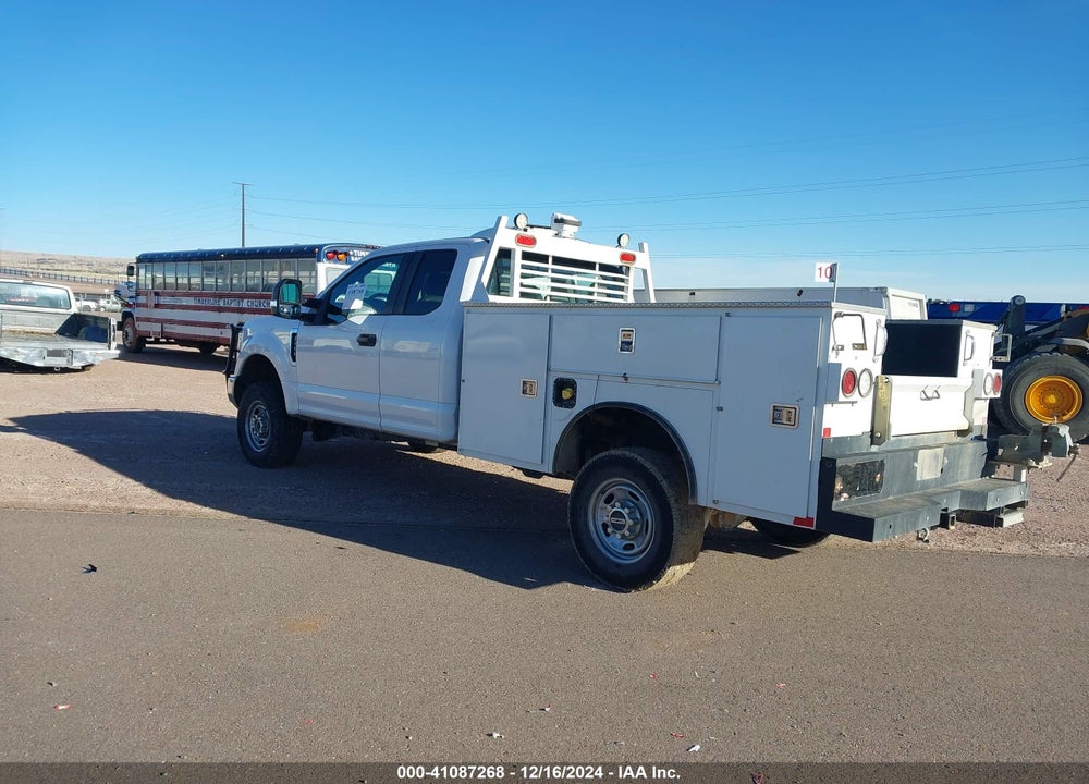2018 FORD F-350 XL VIN: 1FD7X3B61JEC95591