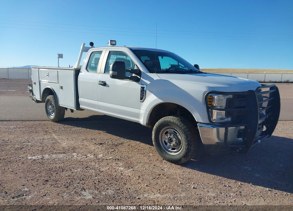 2018 FORD F-350 XL VIN: 1FD7X3B61JEC95591