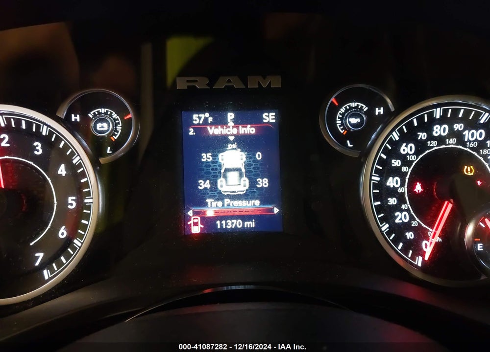 2024 RAM 1500 TRADESMAN 4X4 6'4 BOX VIN: 1C6RRFCG3RN221754