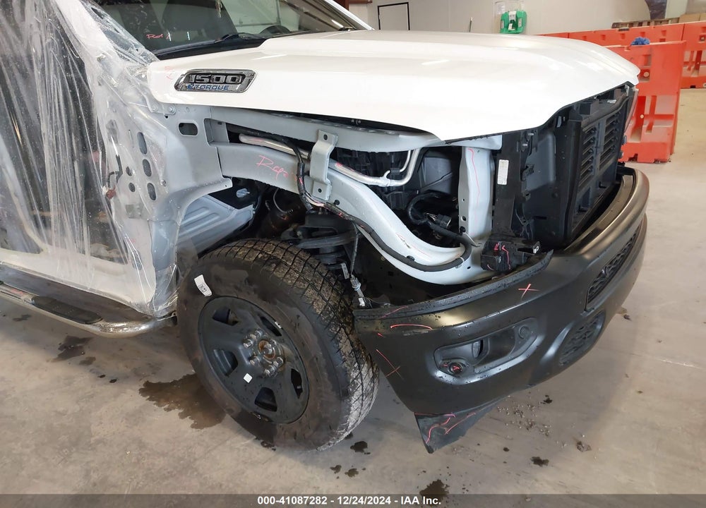 2024 RAM 1500 TRADESMAN 4X4 6'4 BOX VIN: 1C6RRFCG3RN221754