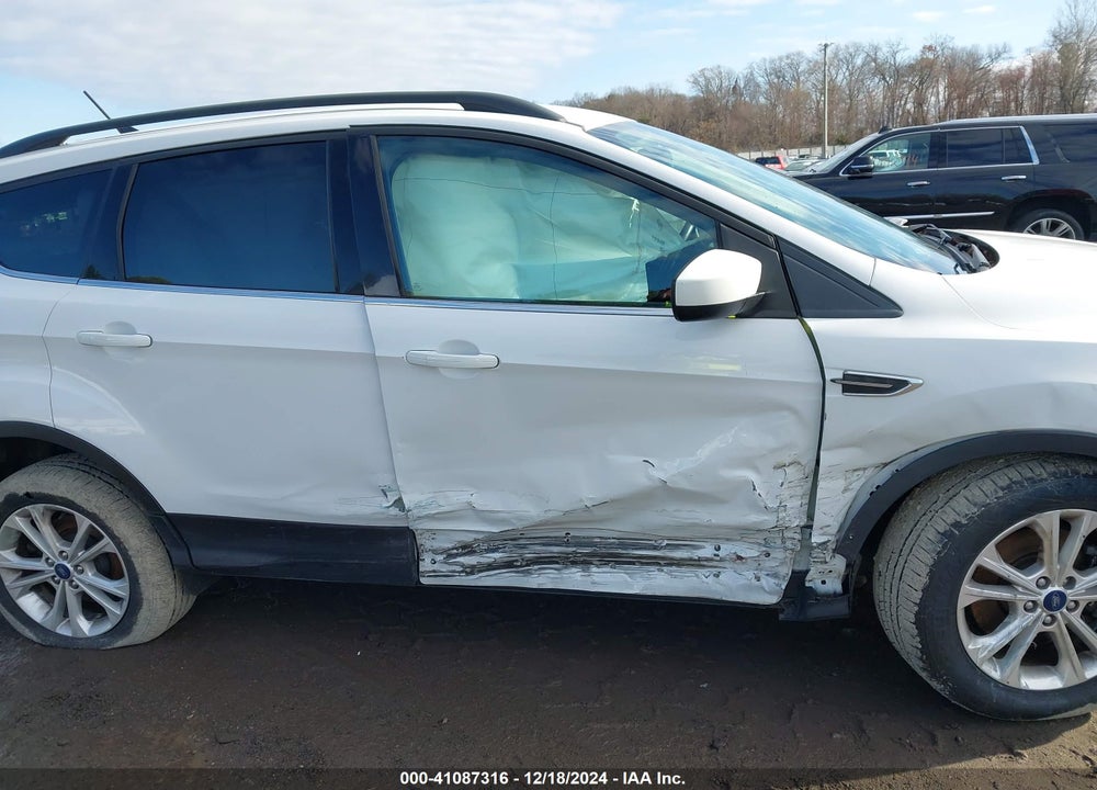 2018 FORD ESCAPE SEL VIN: 1FMCU9HD1JUA26822