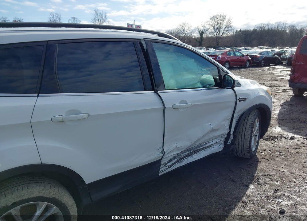 2018 FORD ESCAPE SEL VIN: 1FMCU9HD1JUA26822
