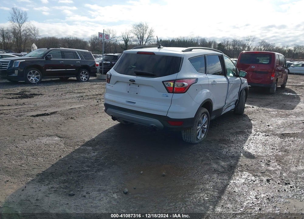 2018 FORD ESCAPE SEL VIN: 1FMCU9HD1JUA26822