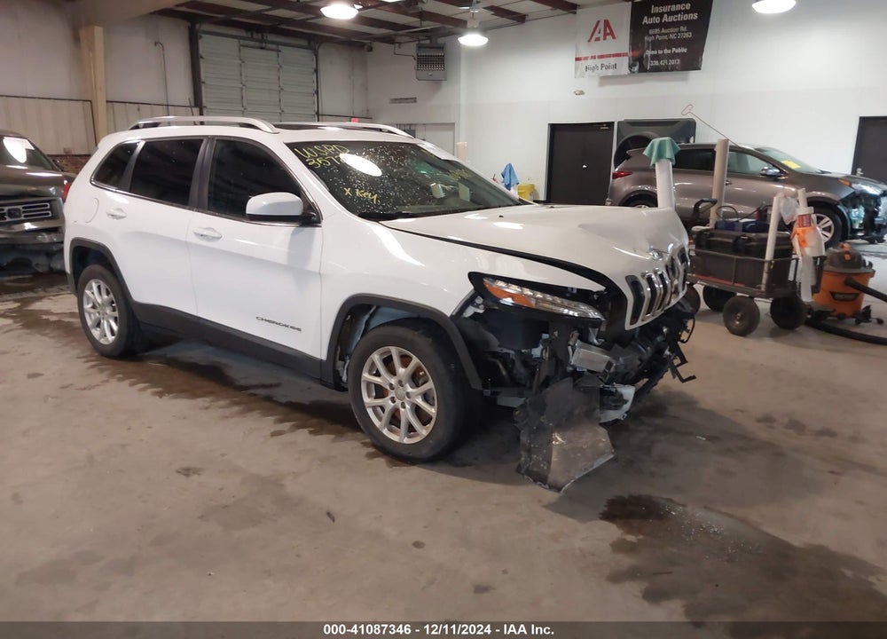 2017 JEEP CHEROKEE LATITUDE FWD VIN: 1C4PJLCB8HW663027