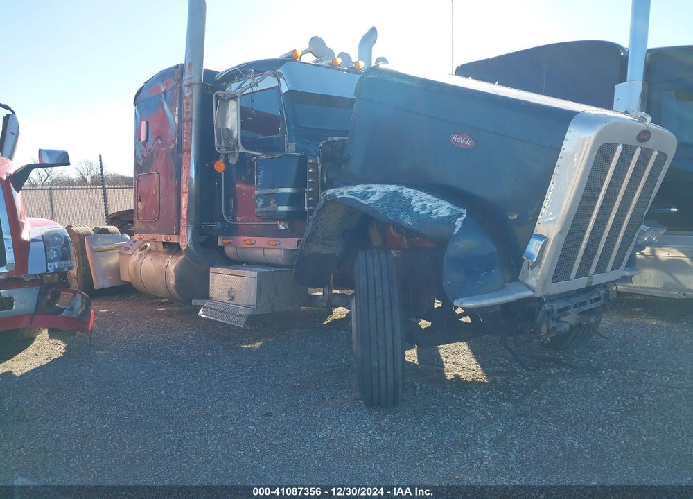 2009 PETERBILT 389 VIN: 1XPXD49X59D773271