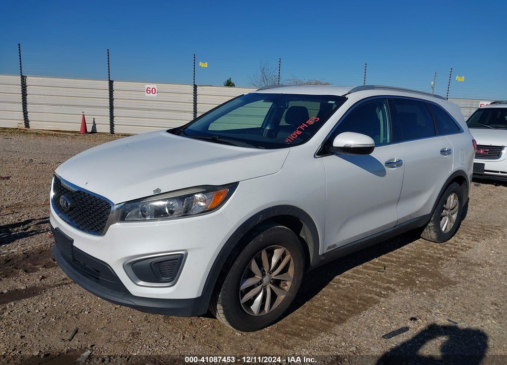 2016 KIA SORENTO 2.4L LX VIN: 5XYPGDA33GG061132