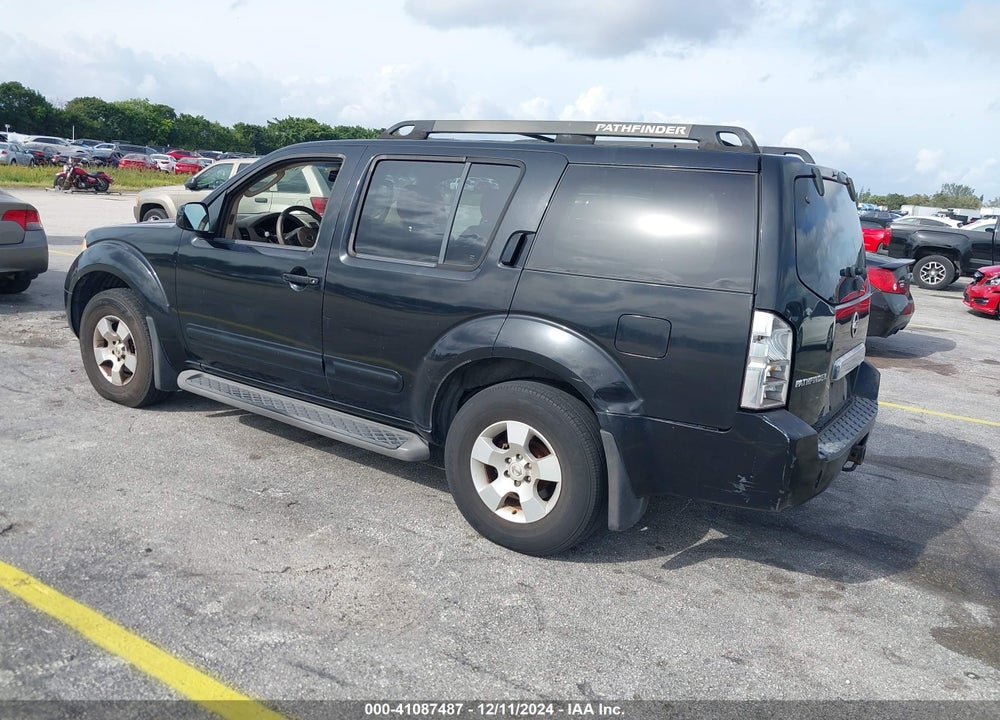 2007 NISSAN PATHFINDER SE VIN: 5N1AR18U27C609800