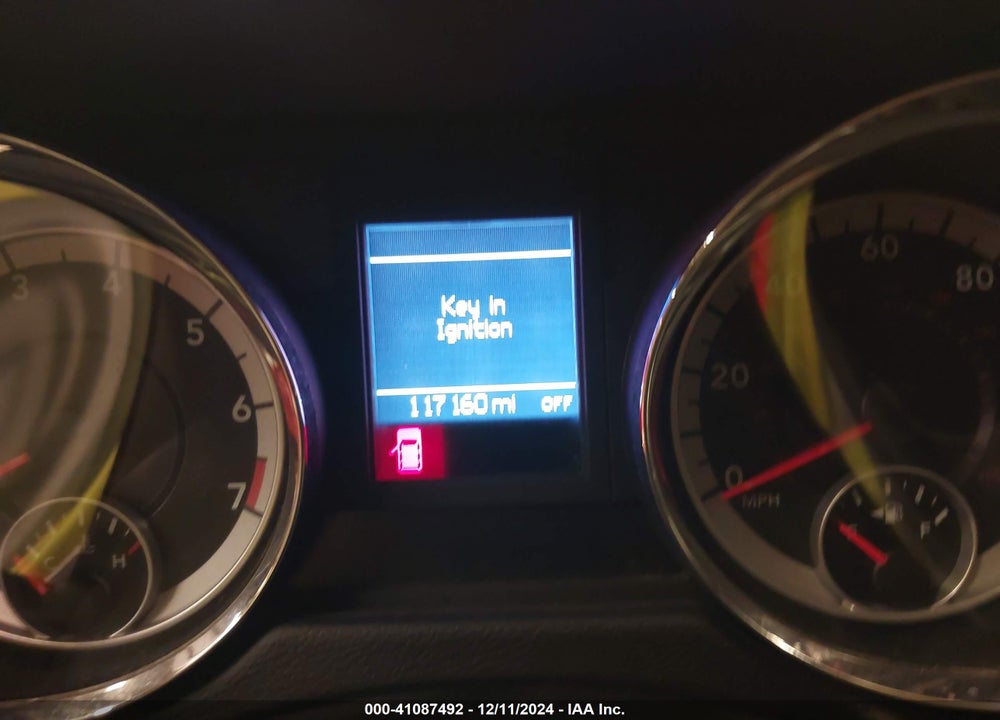 2011 DODGE GRAND CARAVAN CREW VIN: 2D4RN5DG1BR671055