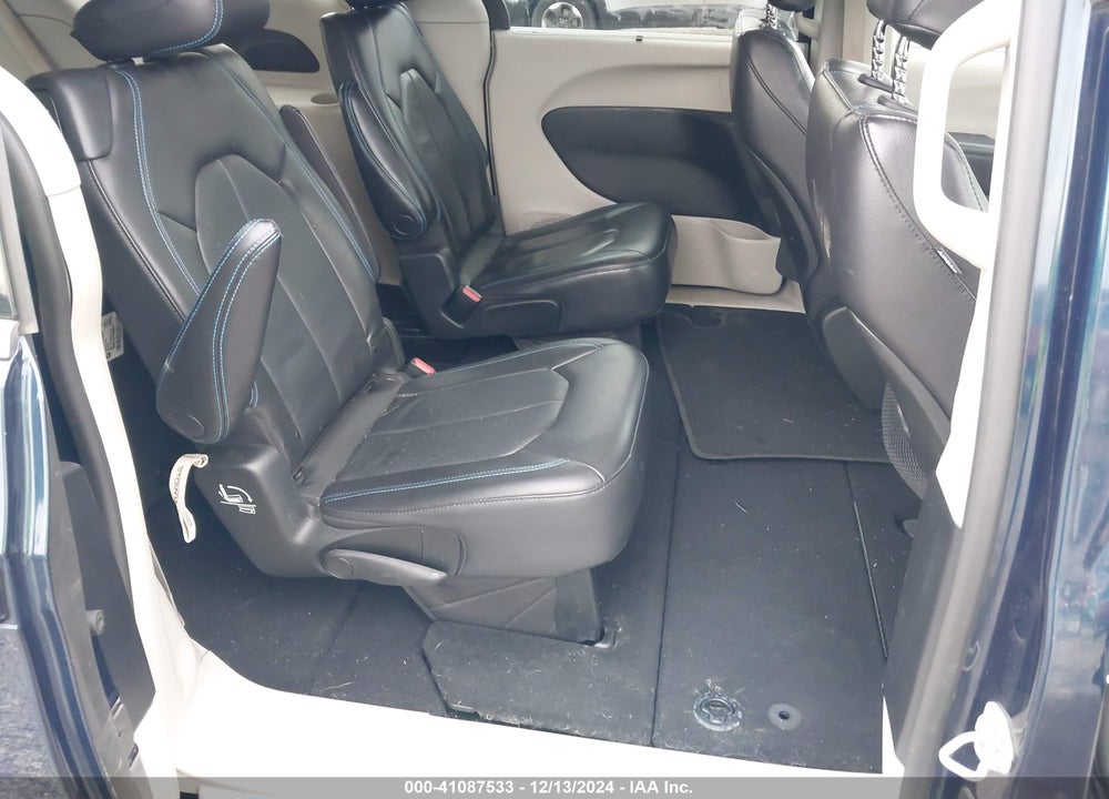 2021 CHRYSLER PACIFICA TOURING L VIN: 2C4RC1BGXMR597989