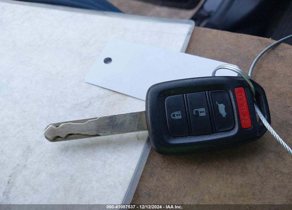 2019 HONDA CIVIC VIN: SHHFK7H44KU203223