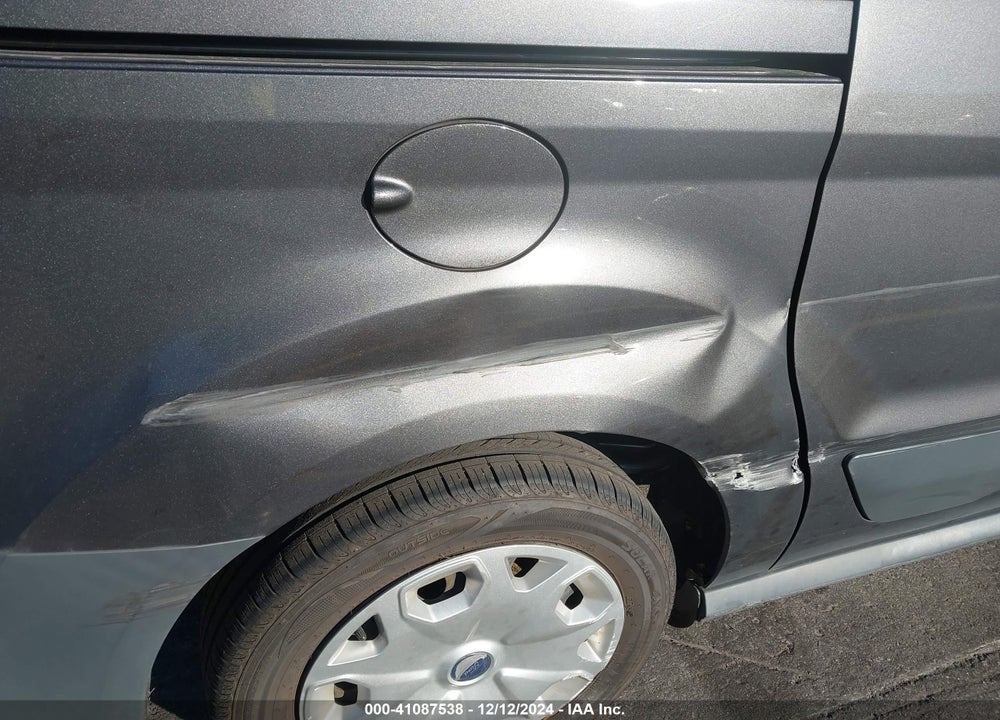 2018 FORD TRANSIT CONNECT XL VIN: NM0GS9E73J1369656