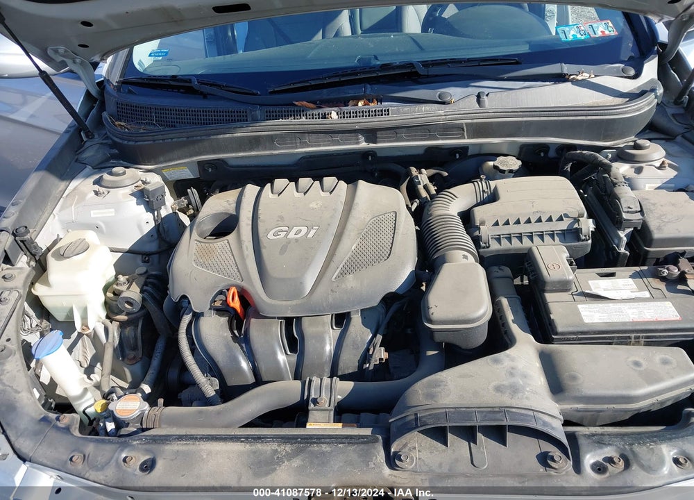 2011 HYUNDAI SONATA VIN: 5NPEB4AC1BH273860