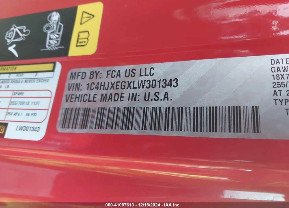 2020 JEEP WRANGLER UNLIMITED SAHARA 4X4 VIN: 1C4HJXEGXLW301343