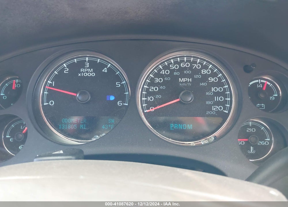 2011 CHEVROLET SUBURBAN 1500 LTZ VIN: 1GNSCKE00BR185760
