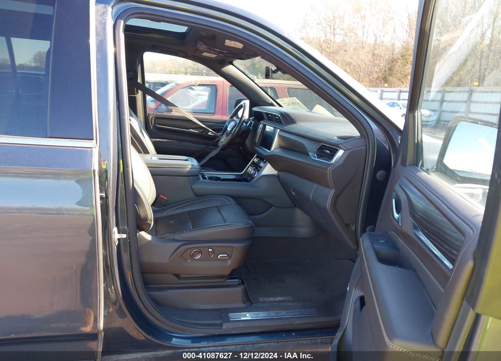 2021 GMC YUKON 4WD DENALI VIN: 1GKS2DKL8MR346658