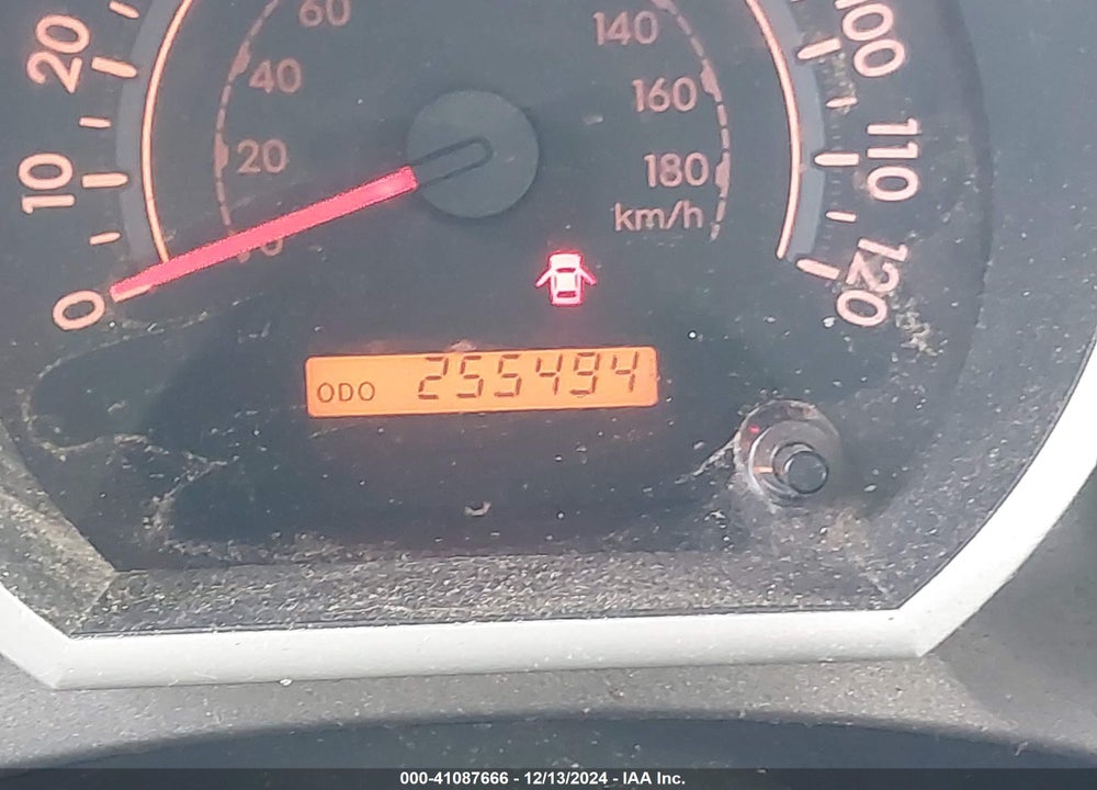 2011 TOYOTA TUNDRA GRADE 5.7L V8 VIN: 5TFUW5F1XBX197637