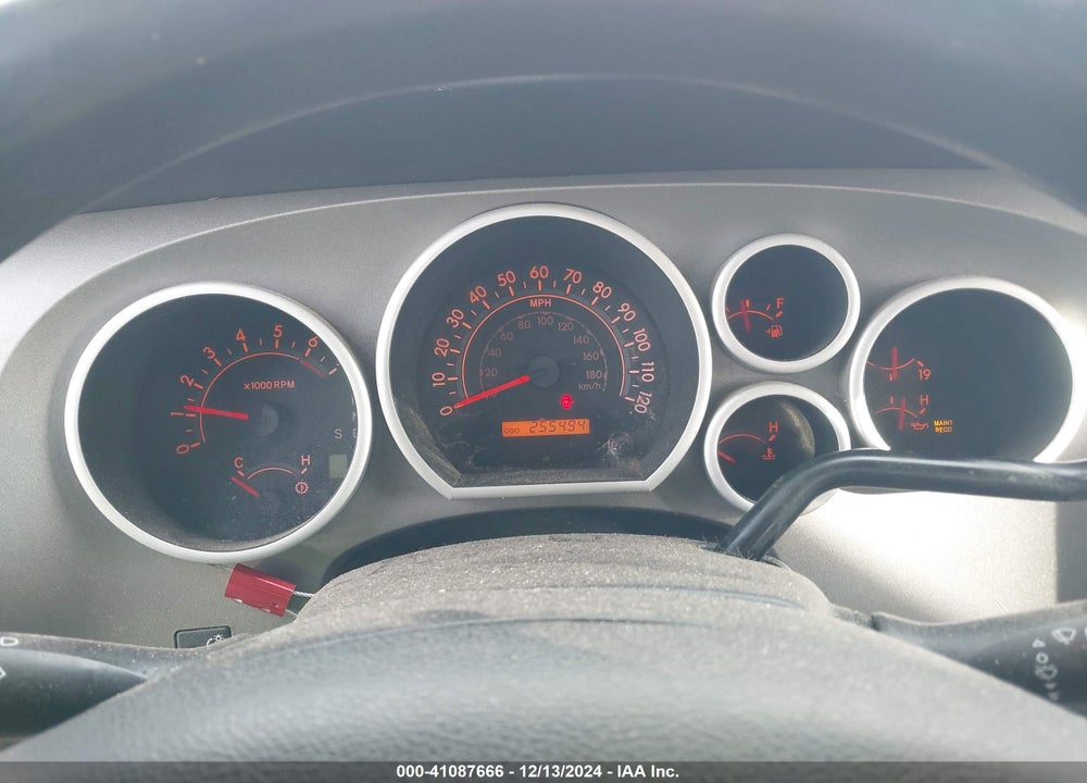 2011 TOYOTA TUNDRA GRADE 5.7L V8 VIN: 5TFUW5F1XBX197637