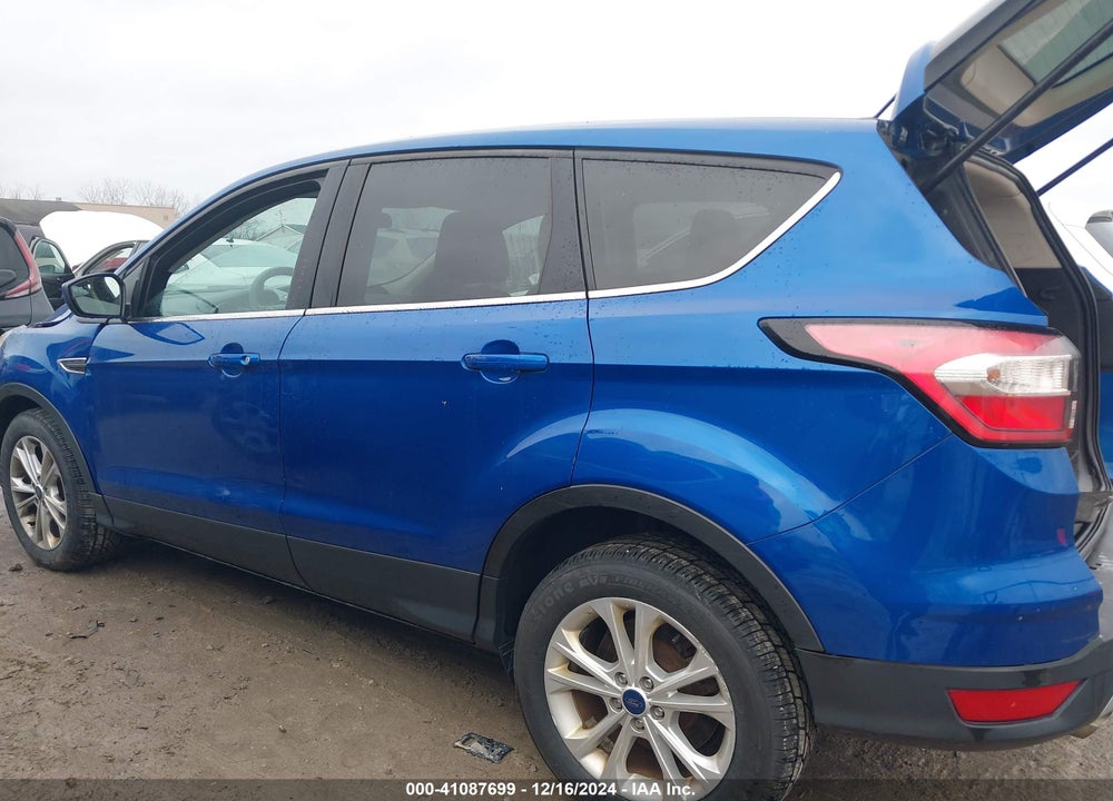 2017 FORD ESCAPE SE VIN: 1FMCU0GD4HUC63800