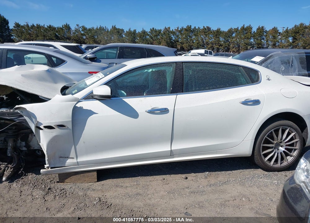 2018 MASERATI QUATTROPORTE VIN: ZAM56YRL4J1291741