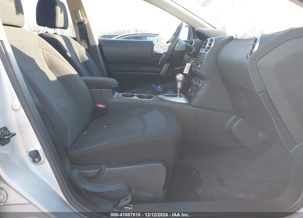 2014 NISSAN ROGUE SELECT S VIN: JN8AS5MV6EW707095