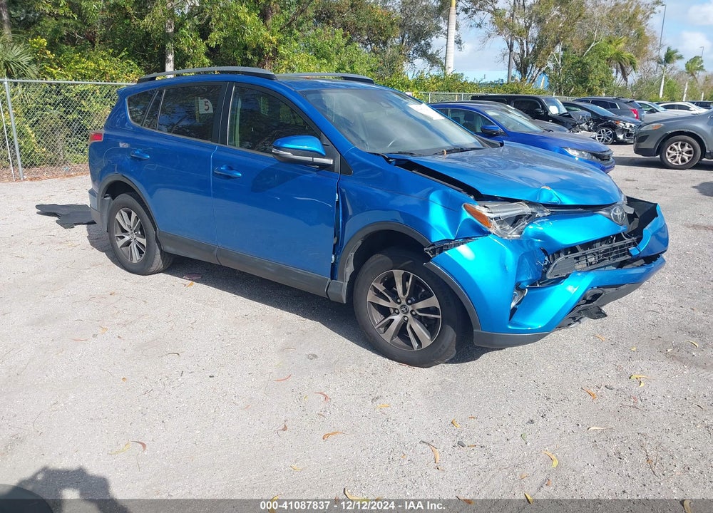 2018 TOYOTA RAV4 ADVENTURE/XLE VIN: JTMWFREV3JJ751672