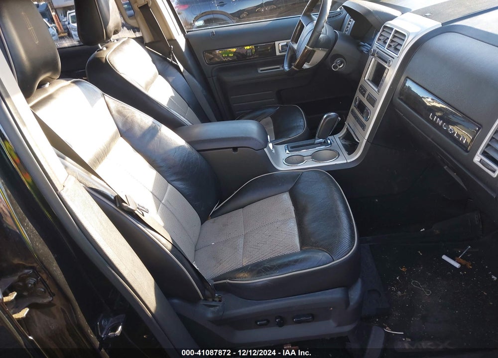 2008 LINCOLN MKX VIN: 2LMDU88C08BJ33242