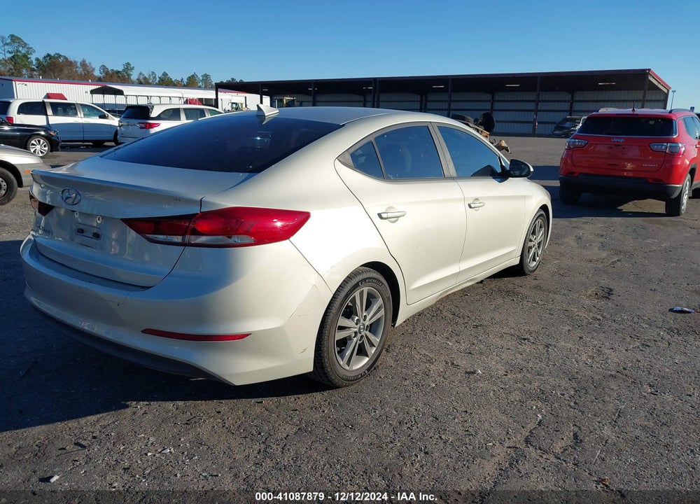 2017 HYUNDAI ELANTRA VIN: 5NPD84LF5HH022754