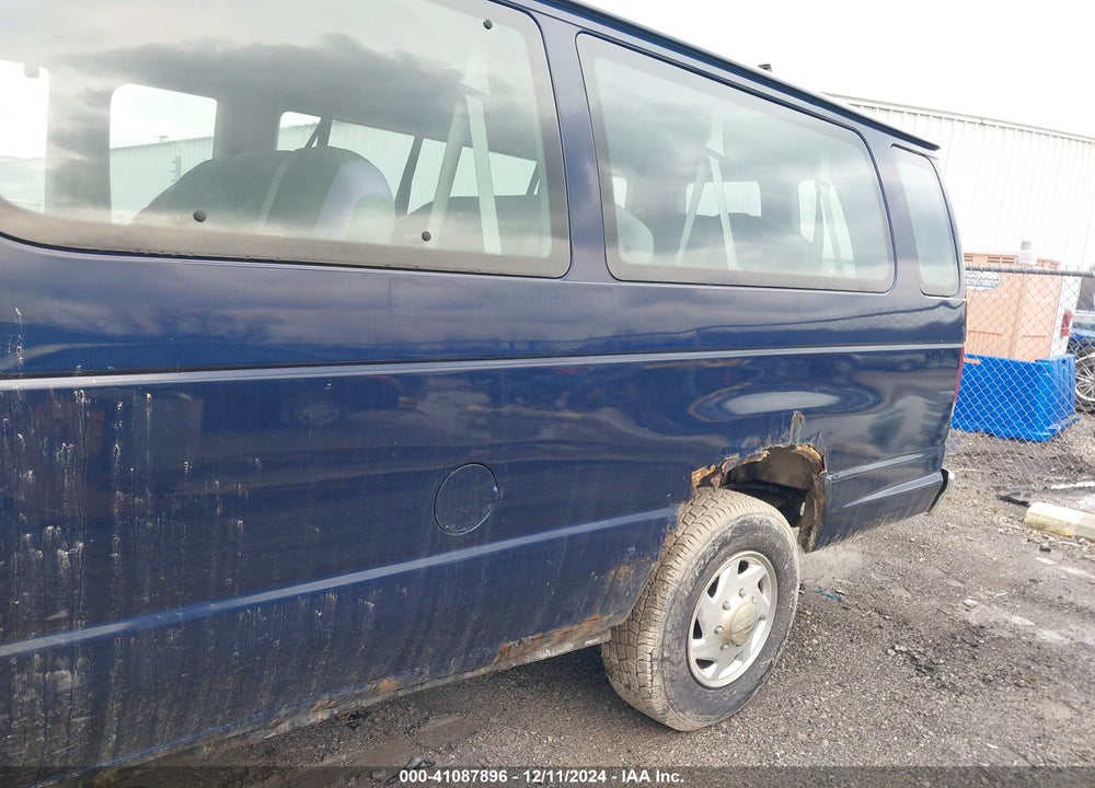 2008 FORD E-350 SUPER DUTY XL/XLT VIN: 1FBSS31L98DA38106