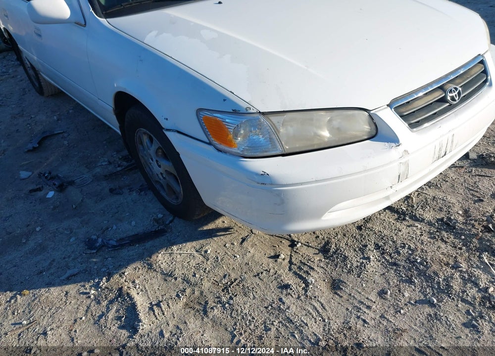 2000 TOYOTA CAMRY LE VIN: 4T1BG22KXYU932270
