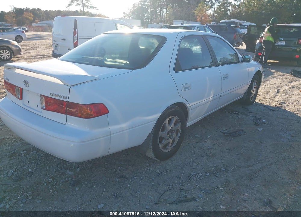 2000 TOYOTA CAMRY LE VIN: 4T1BG22KXYU932270