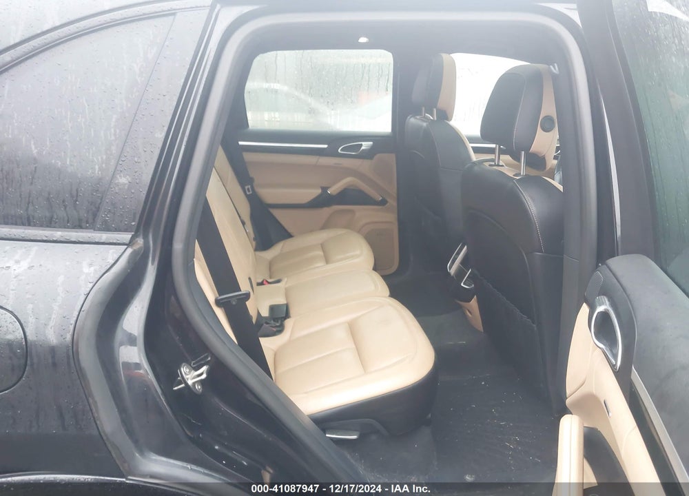 2017 PORSCHE CAYENNE PLATINUM EDITION VIN: WP1AA2A22HKA87556